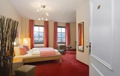 Hotel Roemischer Kaiser Bernkastel-Kues Exteriör bild