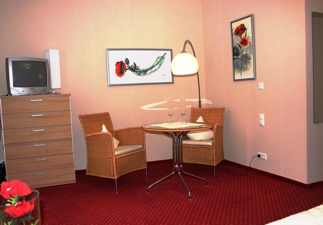 Hotel Roemischer Kaiser Bernkastel-Kues Exteriör bild